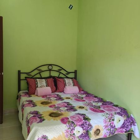 Yasmeen Homestay Kemaman Chukai Εξωτερικό φωτογραφία