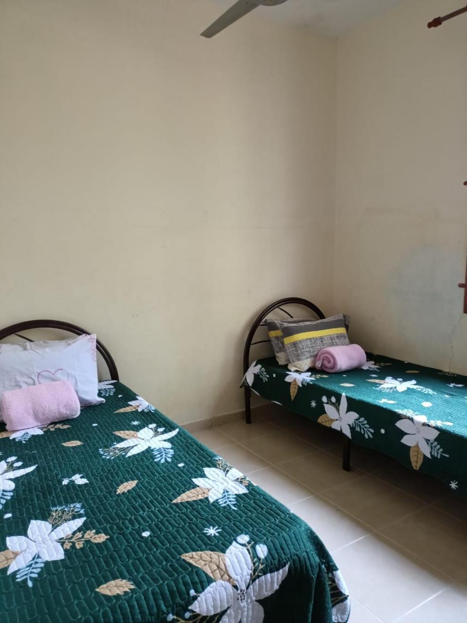 Yasmeen Homestay Kemaman Chukai Εξωτερικό φωτογραφία